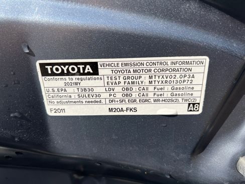 Used 2021 Toyota Corolla SE w/ Carpet Mat Package (TMS) image 42