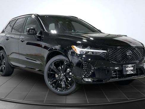 New 2026 Volvo XC60 B5 Ultra w/ Climate Package image 3