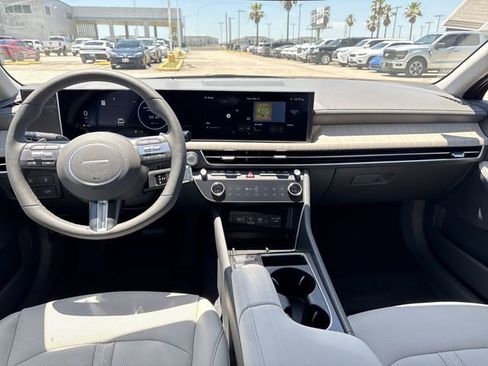 New 2025 Hyundai Sonata Limited image 23