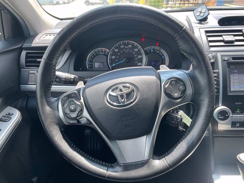 Used 2014 Toyota Camry SE w/ Fleet Convenience Package FWD image 16