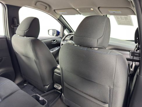 Used 2025 Nissan Leaf S image 29