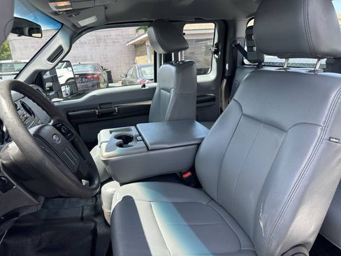 Used 2016 Ford F250 XL w/ XL Appearance Package AWD/4WD image 14