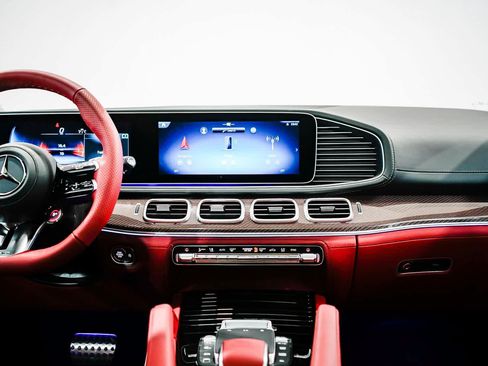 New 2026 Mercedes-Benz GLS 63 AMG 4MATIC image 13