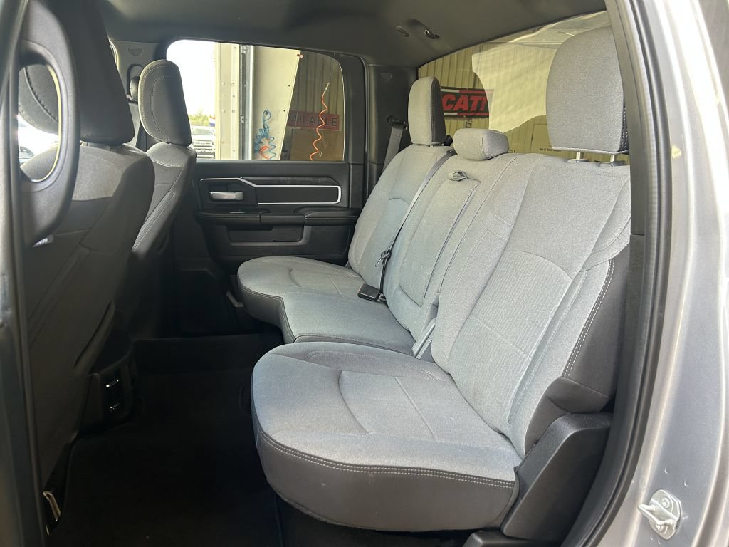 Used 2024 RAM 2500 Big Horn AWD/4WD image 19
