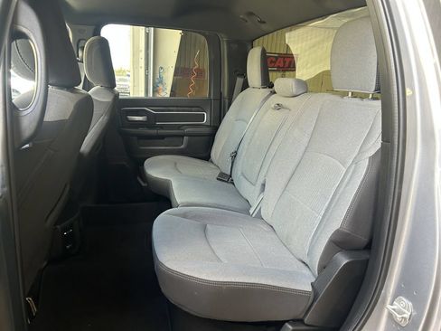 Used 2024 RAM 2500 Big Horn AWD/4WD image 19