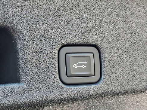 Certified 2024 GMC Acadia Elevation image 31