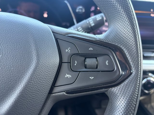 Used 2024 Chevrolet Trax LT FWD image 23