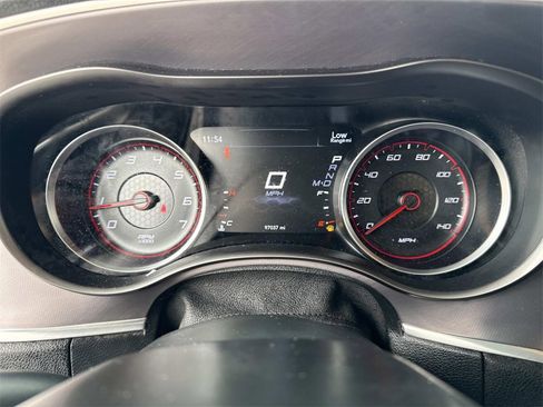 Used 2021 Dodge Charger SXT w/ Leather Interior Group image 12