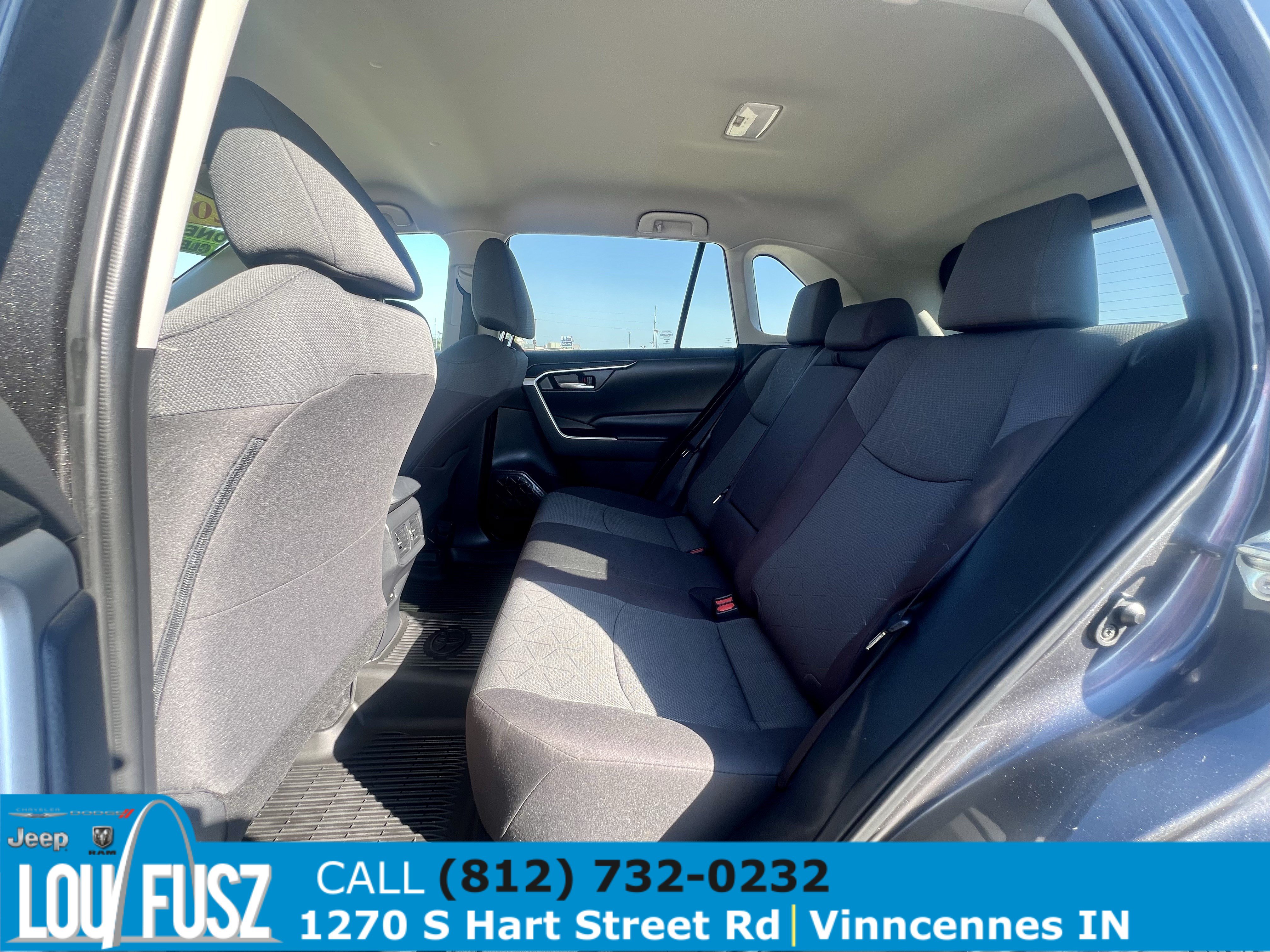 Used 2021 Toyota RAV4 XLE w/ XLE Grade Weather Package AWD/4WD image 16