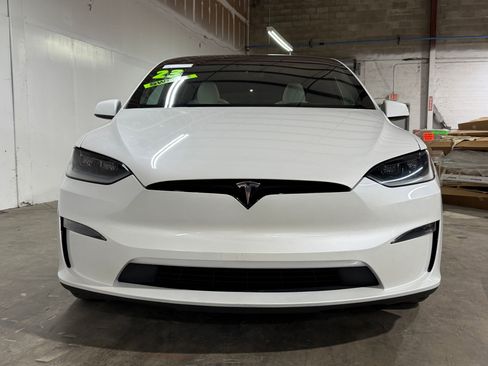 Used 2023 Tesla Model X image 5