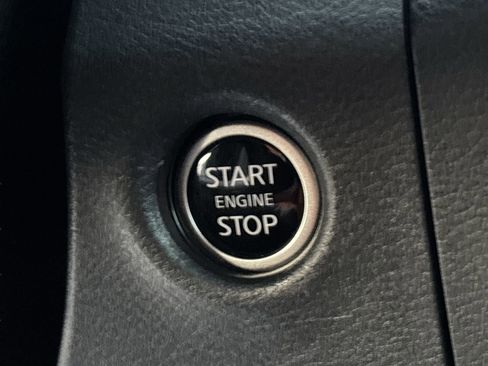 Used 2023 Nissan Frontier SV w/ Technology Package image 29