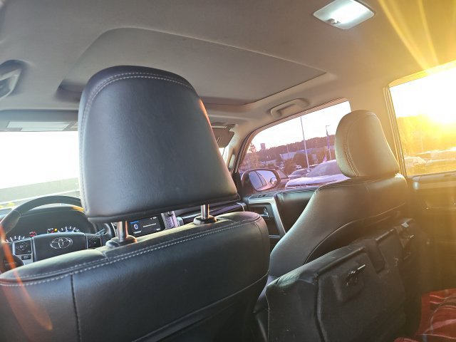 Used 2018 Toyota 4Runner Limited AWD/4WD image 15
