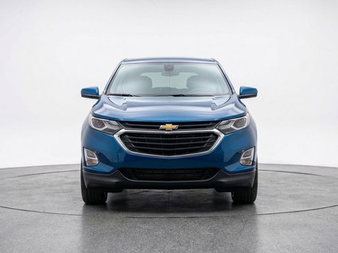Used 2025 Chevrolet Equinox LT image 2