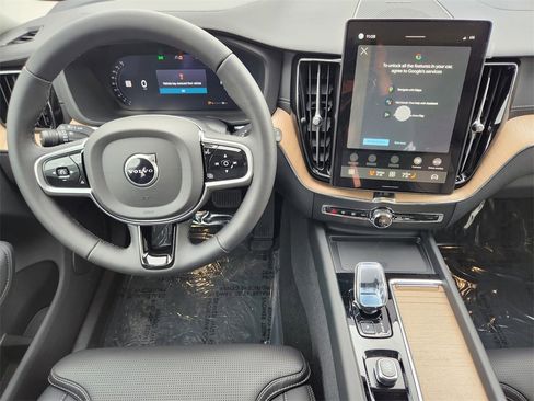 New 2026 Volvo XC60 B5 Ultra w/ Climate Package image 2