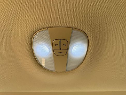 Used 2012 Hyundai Genesis 3.8 w/ Premium Pkg RWD image 35