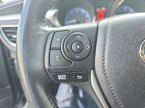 Used 2015 Toyota Corolla S image 16