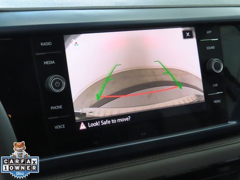 Used 2024 Volkswagen Taos SE image 20