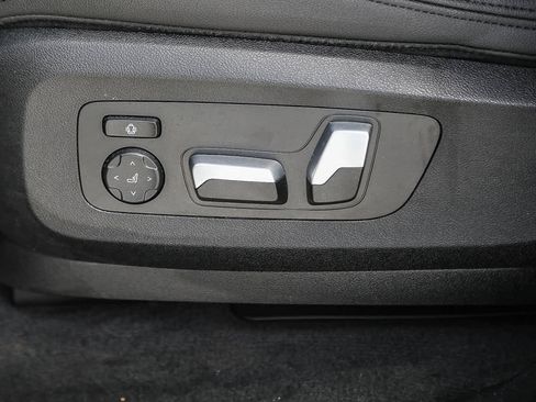 Used 2020 BMW X5 sDrive40i w/ Premium Package image 19