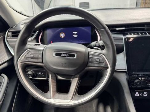 Used 2022 Jeep Grand Cherokee L Limited RWD image 21