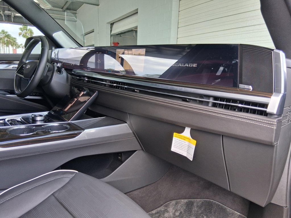Used 2025 Cadillac Escalade Premium Luxury w/ Touring Package RWD image 16