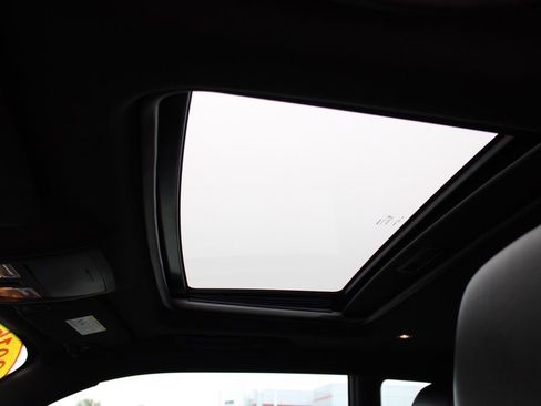 Used 2016 Dodge Challenger R/T Plus image 23