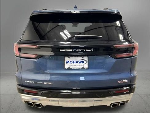 Used 2025 GMC Acadia Denali AWD/4WD image 4