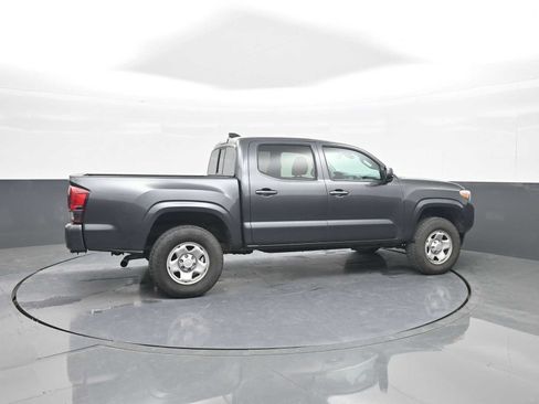 Used 2022 Toyota Tacoma SR AWD/4WD image 46