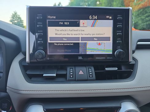 Used 2019 Toyota RAV4 Limited w/ Advanced Technology Package FWD image 19