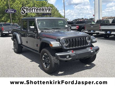 Used 2024 Jeep Gladiator Rubicon w/ Technology Group AWD/4WD image 1