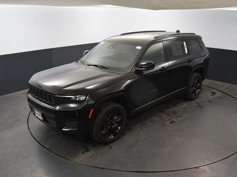 New 2025 Jeep Grand Cherokee L Altitude image 43