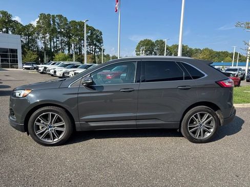 Used 2021 Ford Edge Titanium FWD image 11
