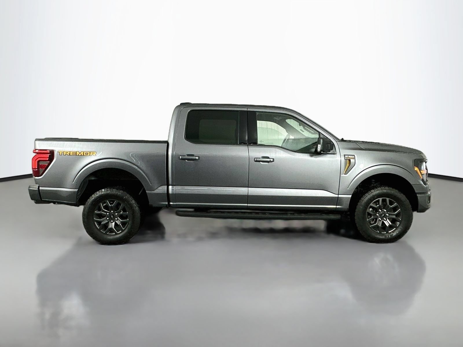 Used 2024 Ford F150 Tremor w/ Bed Utility Package AWD/4WD image 9