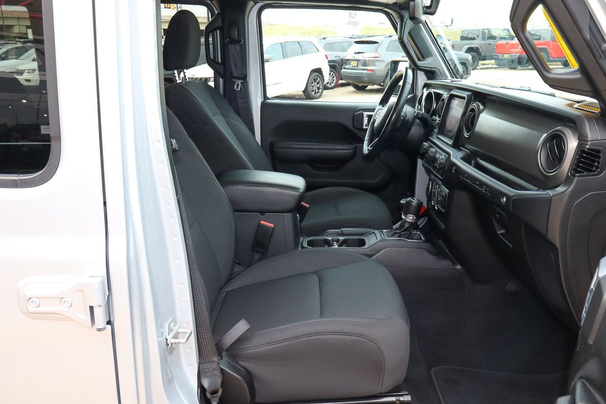 Used 2022 Jeep Wrangler Unlimited Sport AWD/4WD image 29
