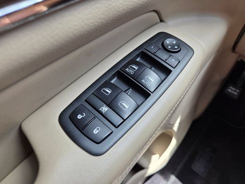 Used 2017 Jeep Grand Cherokee Limited RWD image 22