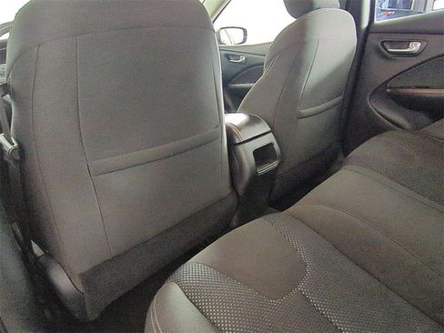 Used 2015 Dodge Dart SXT image 18