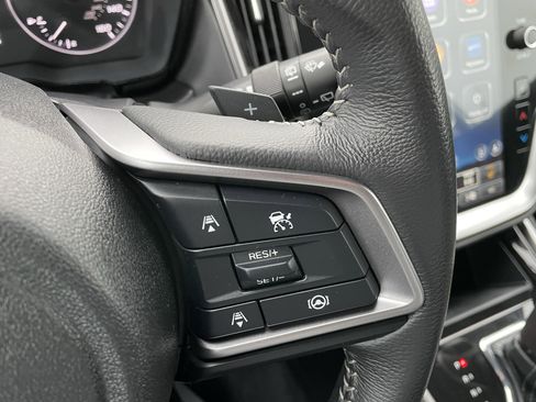 Used 2025 Subaru Outback Premium w/ Popular Package #1A image 25