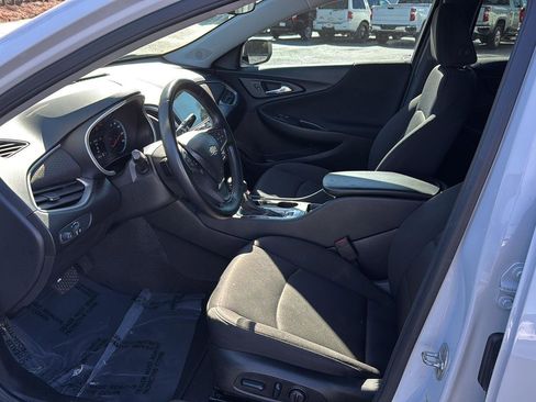 Used 2024 Chevrolet Malibu RS image 8