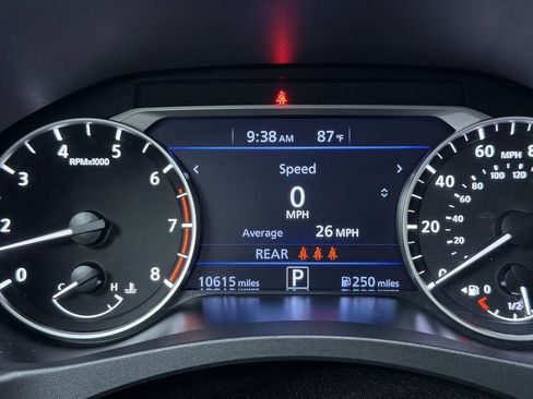 Used 2025 Nissan Altima 2.5 SR w/ SR Premium Package AWD/4WD image 25