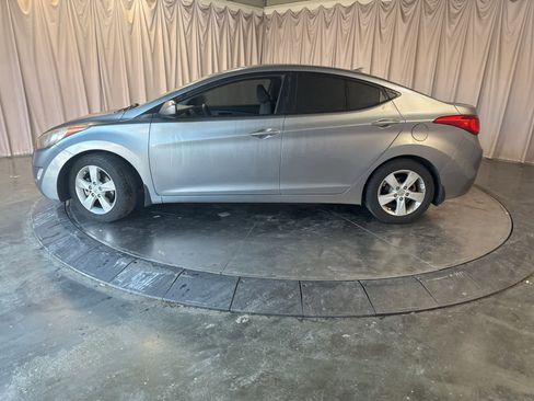 Used 2013 Hyundai Elantra GLS w/ Preferred Pkg image 8