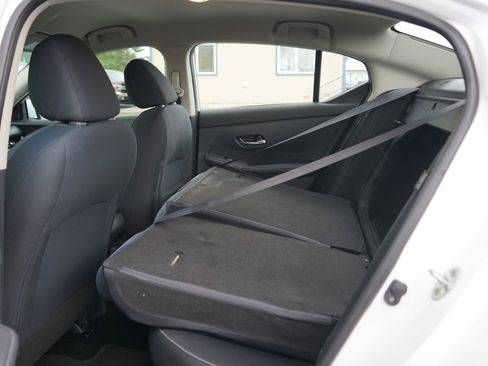 Used 2021 Nissan Sentra SV image 26