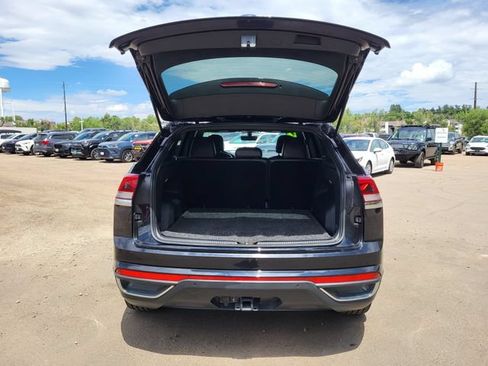 Used 2022 Volkswagen Atlas Cross Sport SE AWD/4WD image 28