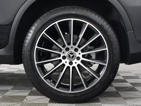 Used 2018 Mercedes-Benz GLC 300 image 16