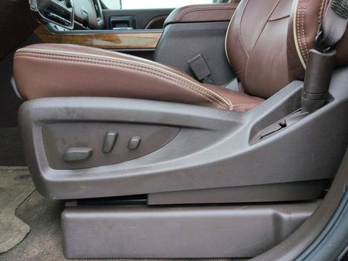 Used 2015 Chevrolet Silverado 1500 High Country w/ High Country Premium Package image 24