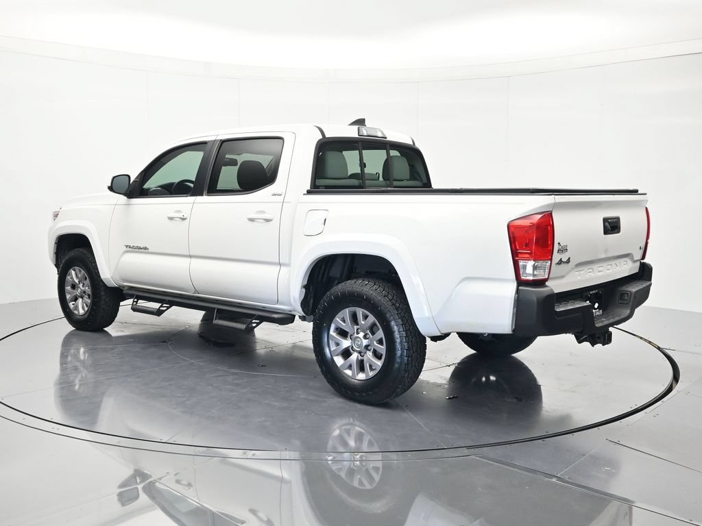Used 2017 Toyota Tacoma SR5 w/ Tow Package AWD/4WD image 7