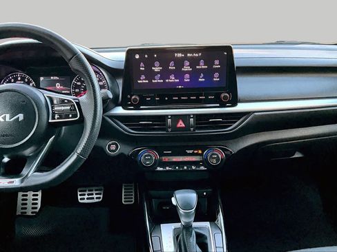Used 2024 Kia Forte GT-Line w/ GT-Line Premium Package FWD image 7