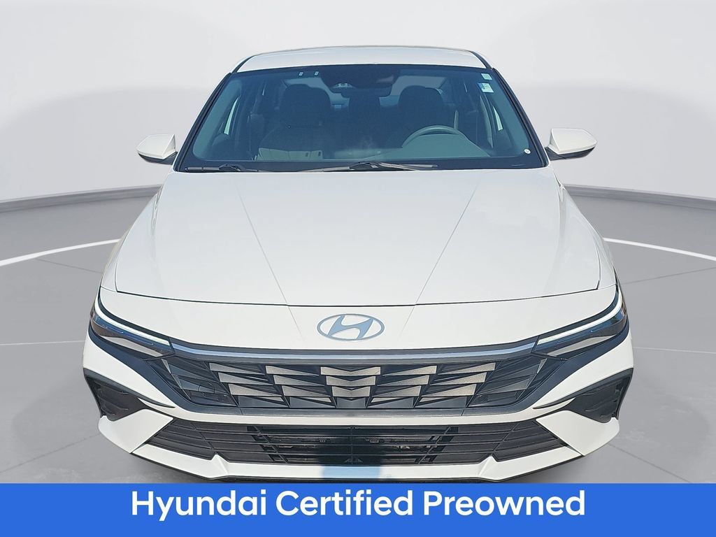Certified 2024 Hyundai Elantra SEL FWD image 2