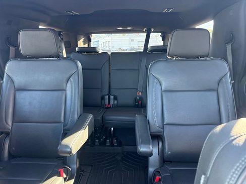 Used 2022 GMC Yukon Denali w/ Denali Premium Package AWD/4WD image 22