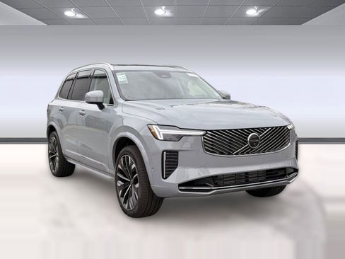 New 2026 Volvo XC90 T8 Ultra w/ Protection Package Premier image 7