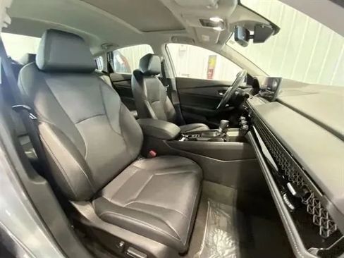 Used 2023 Honda Accord Touring image 27