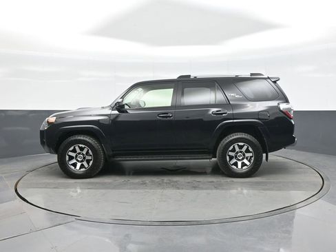Used 2017 Toyota 4Runner TRD Off-Road image 4
